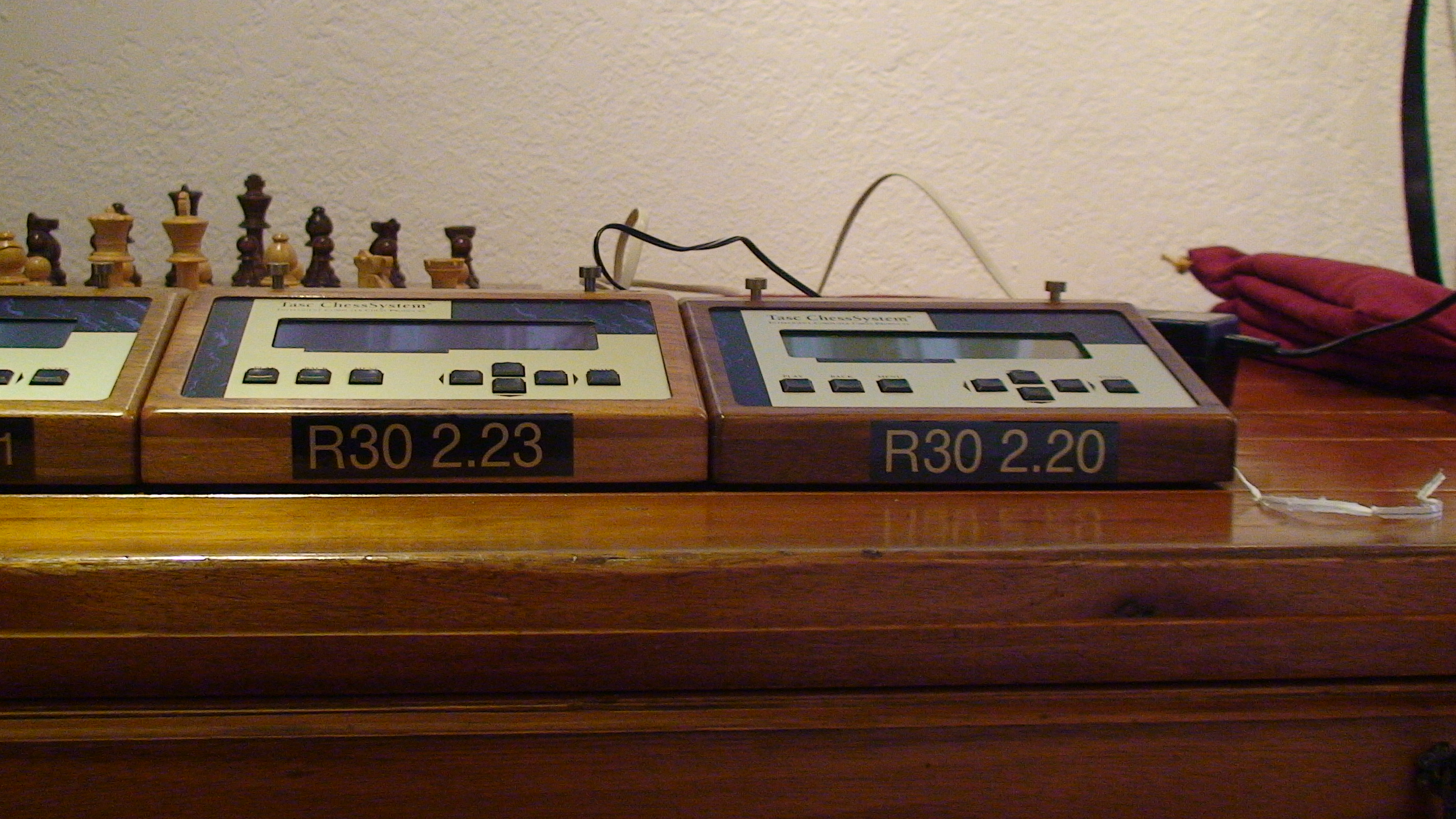 Comparison of the TASC units labelled R30 2.23 and R30 2.20.
