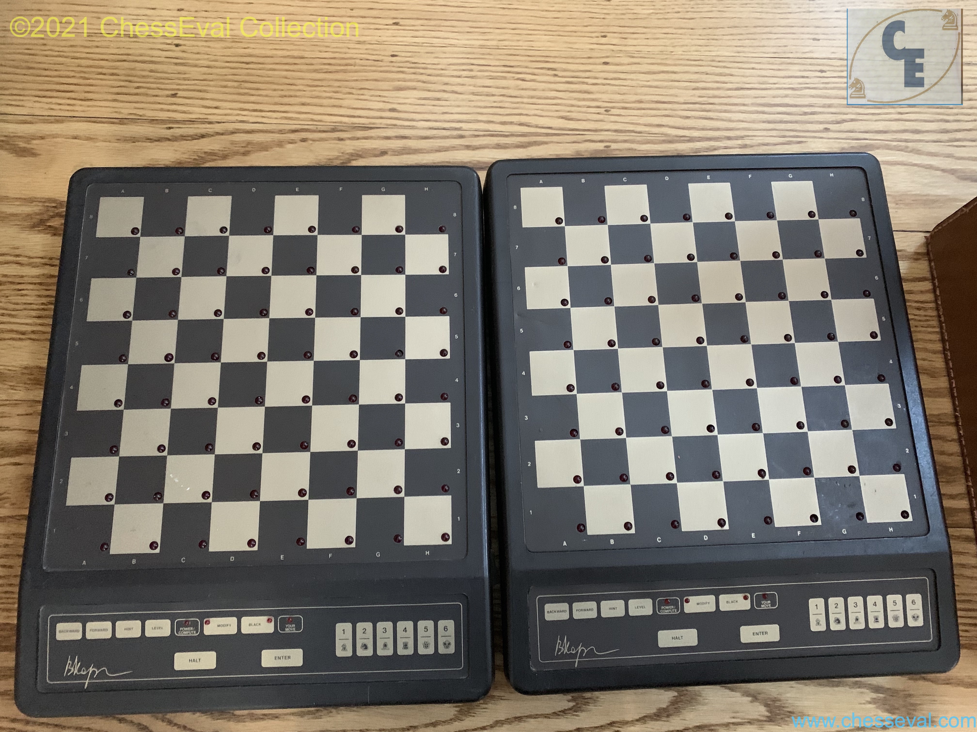 Conic Computer Chess Korchnoi 7013 (1982) RARE — Conic7013-0002.jpg
