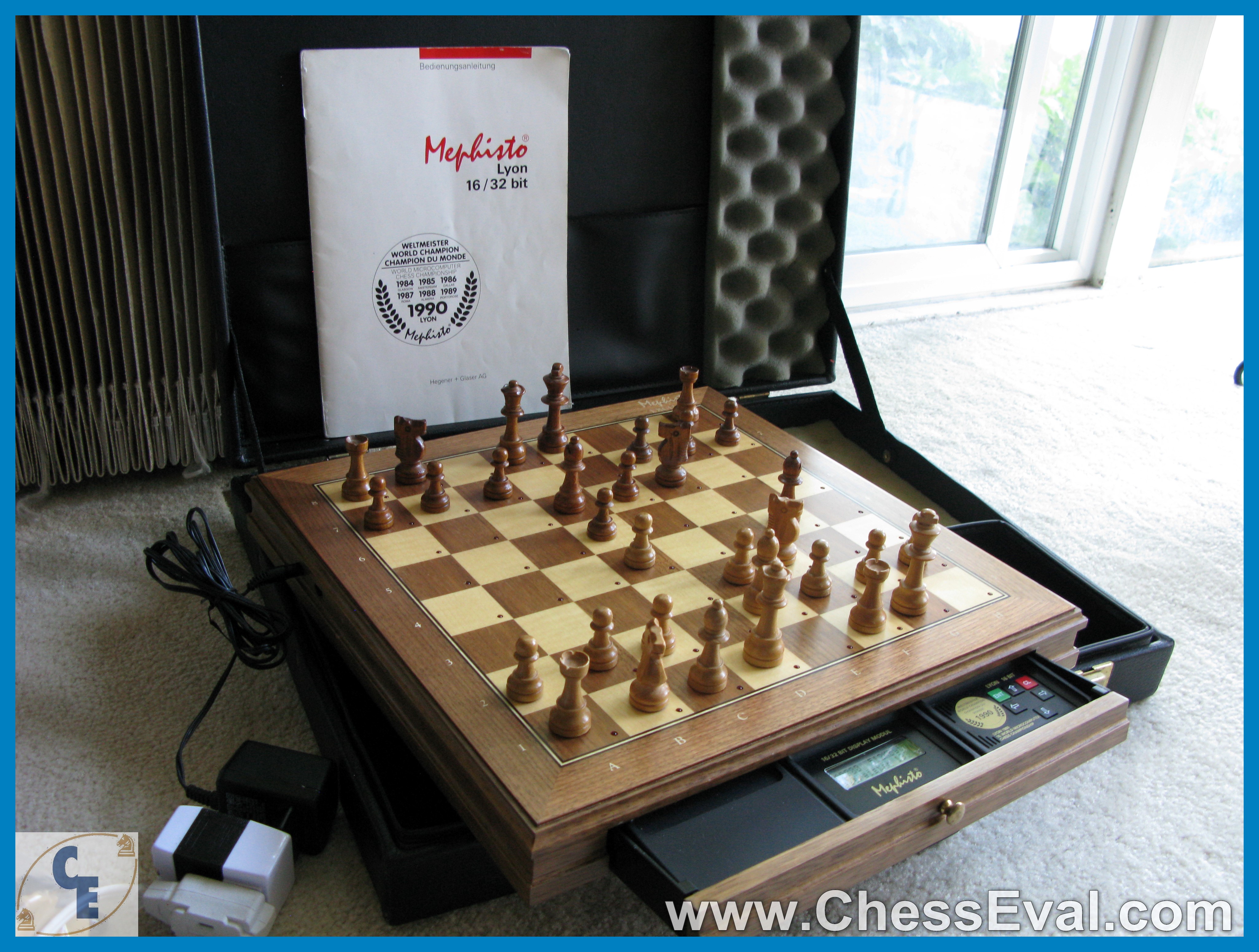 Mephisto Exclusive Lyon 68000 16 Bit (1990) — Exclusive Lyon 68000-2.jpeg